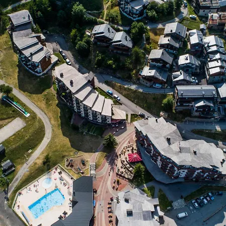 Location La Tania : 2 Pièces, 4 Pers, Balcon, Proche Commerces Et Navettes - Fr-1-182a-22 Appartement