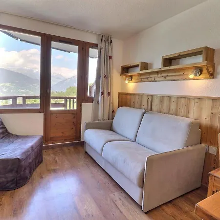 Location La Tania : 2 Pieces, 4 Pers, Balcon, Proche Commerces Et Navettes - Fr-1-182a-22 *