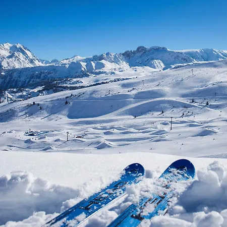 Appartamento Location La Tania : 2 Pièces, 4 Pers, Balcon, Proche Commerces Et Navettes - Fr-1-182a-22 *